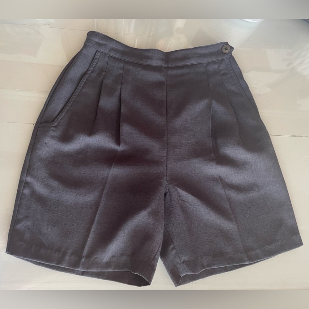 VINTAGE HANA SPORT CALIFORNIA PLEADED FRONT VINTAGE WOMENS SHORTS SIZE 6 USA